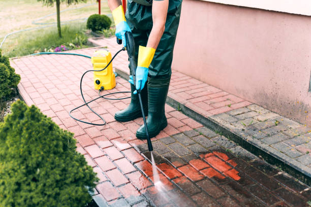 Best Restaurant Pressure Washing  in Lla Lla, WA